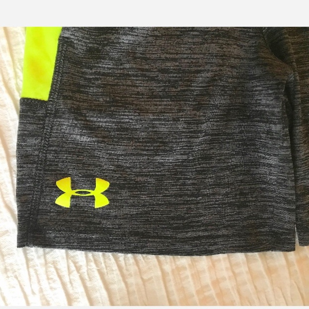 Under Armour Basketball Shorts With Pockets Gray & Green Size 5 / 6 - Picture 2 of 6